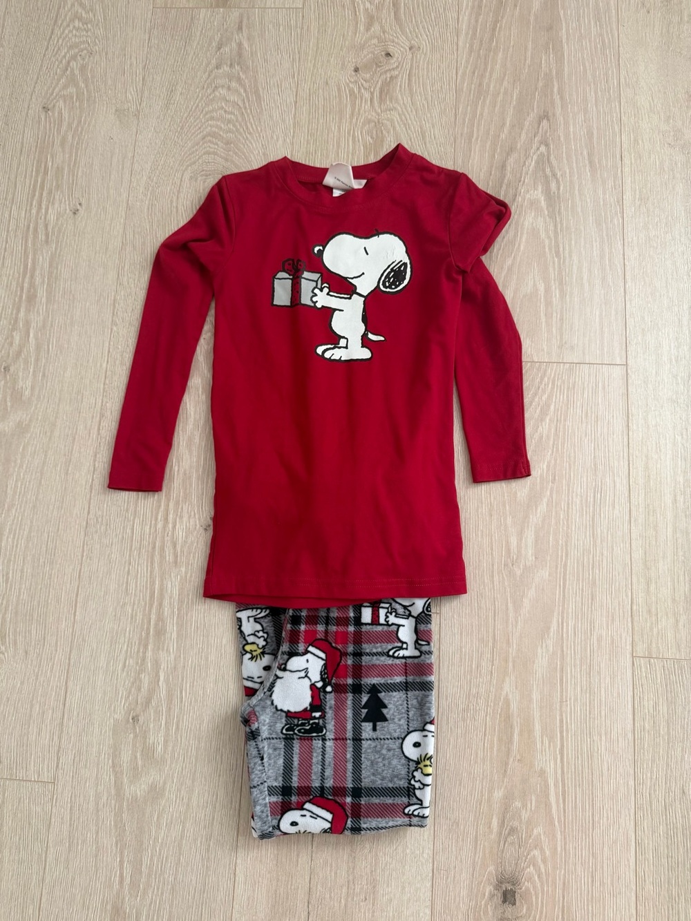Peanuts Red & White Snoopy Kids Pajama Set - Long Sleeve Top & Plaid Pants